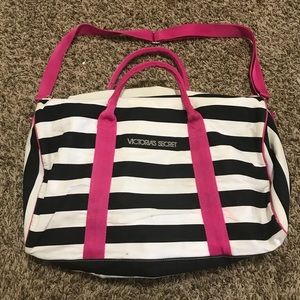Vs duffle bag